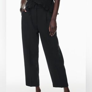 Aritzia Wilfred Classic Black Carrot Pants NWOT Size 2